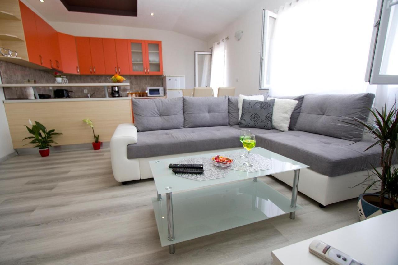 Apartment Toni Makarska Bagian luar foto